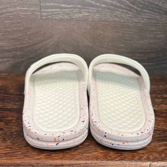 APL Big Logo TechLoom Slide Sandal in White/Impulse Red/Blue Haze.🤍💙 Size 5. N - Picture 9 of 16